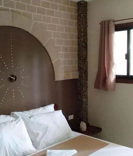 Banamboo Hostel