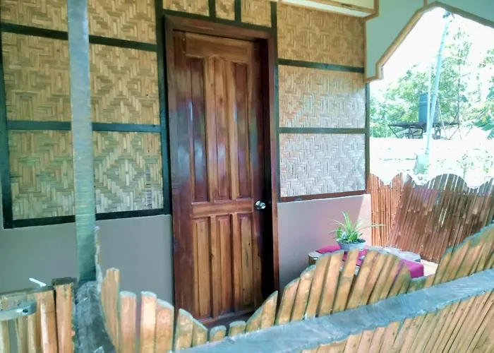 Banamboo Hostel