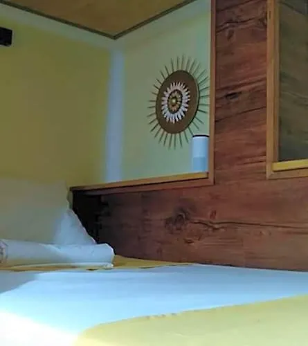 Banamboo Hostel *